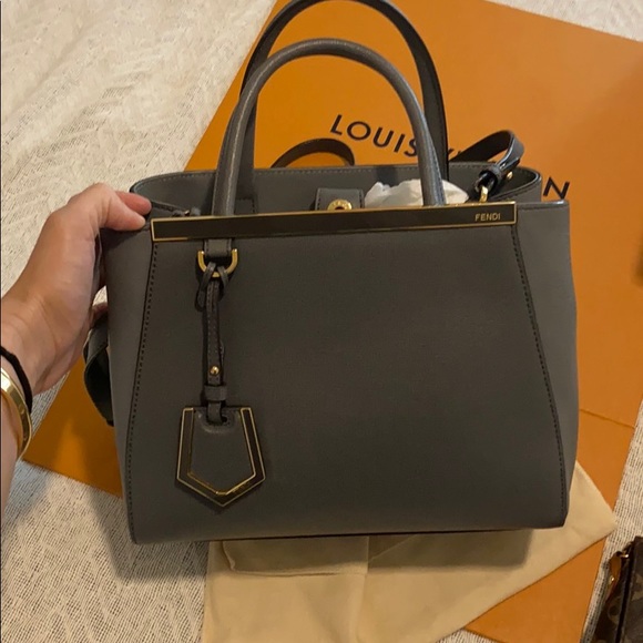 Fendi 2 Jour bag - Picture 1 of 7